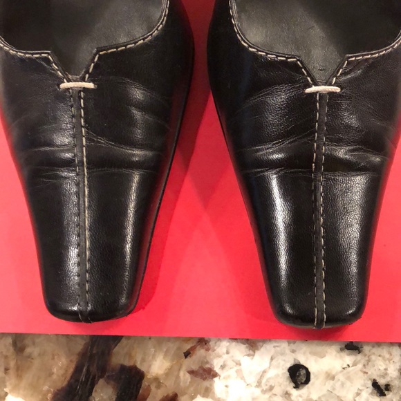 Michael Shannon: high slingbacks w/white stitching - Picture 3 of 8